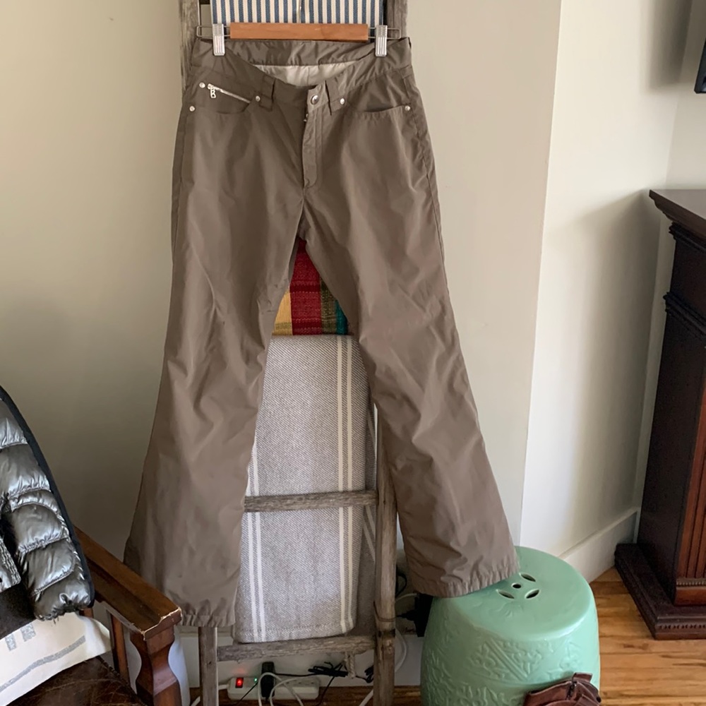 Bogner griege ski pants.